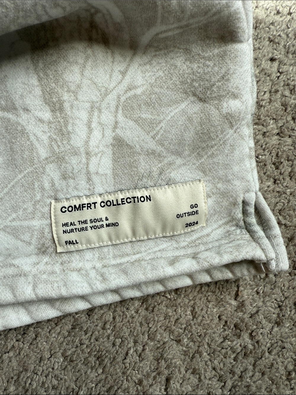 Comfrt white camo shorts - Picture 3 of 4